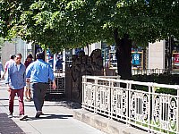 [TRNT0867.jpg]